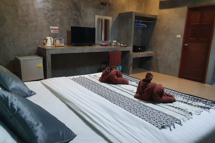 Room 17 of 60