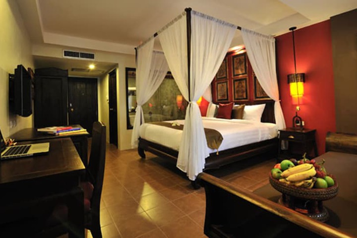 Room 15 of 30