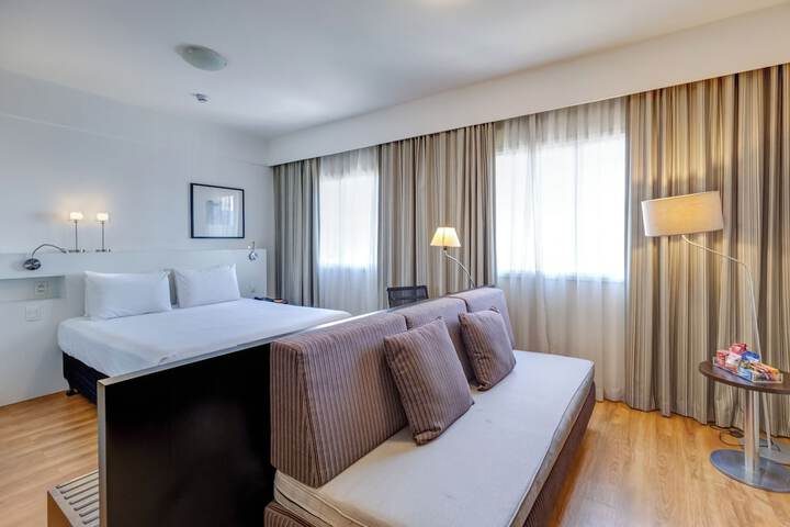 Room 21 of 58