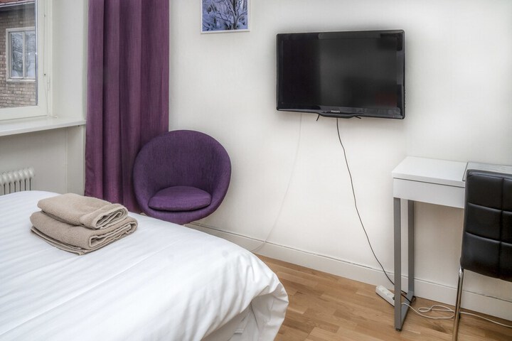 Room 15 of 38