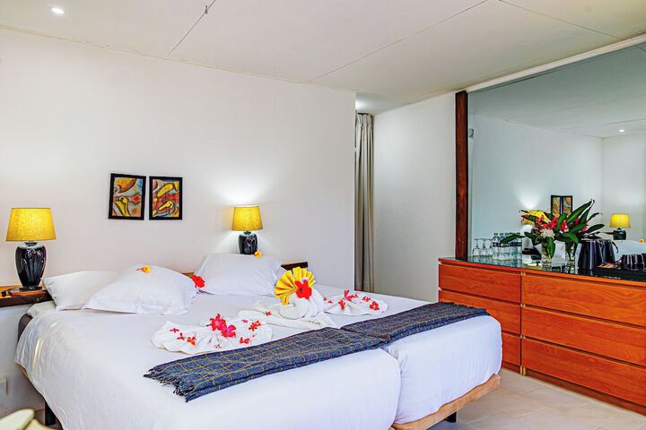 Room 6 of 70