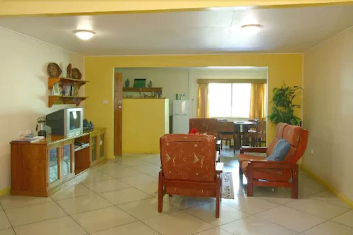 Room 11 of 27
