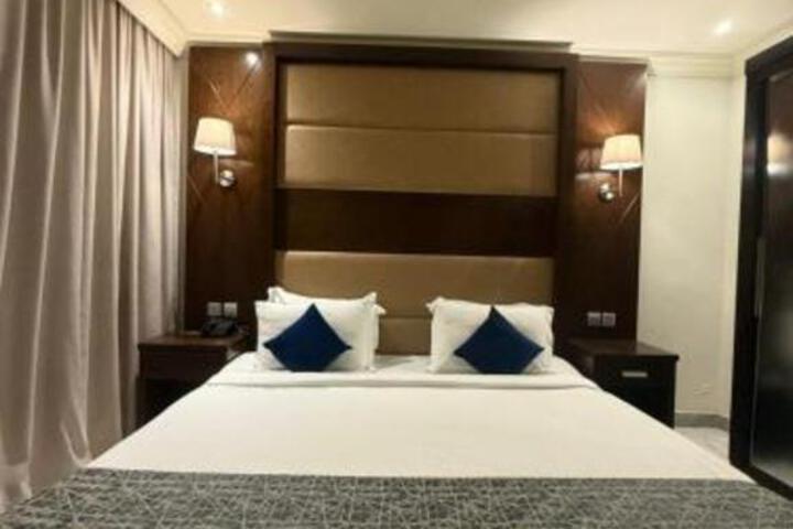 Room 14 of 51