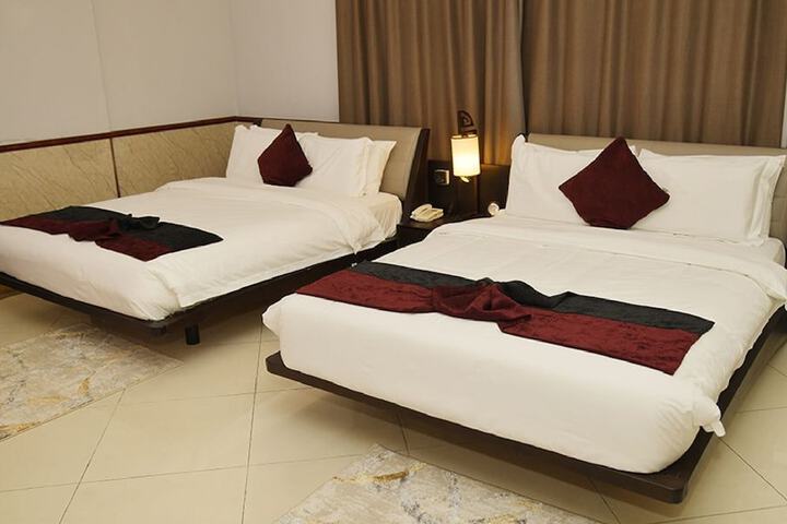 Room 3 of 25