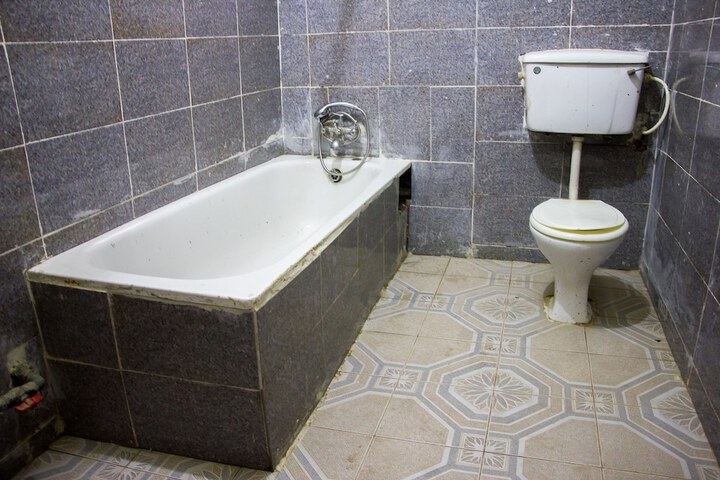 Room 6 of 20