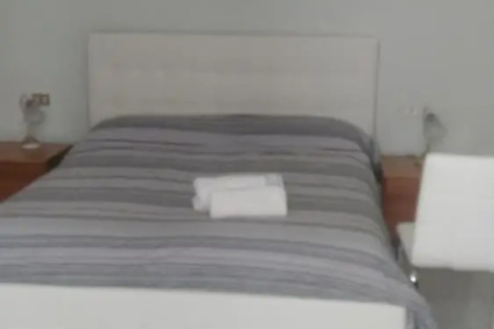 Room 3 of 18