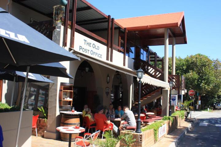 The Old Post Office Lodge in George