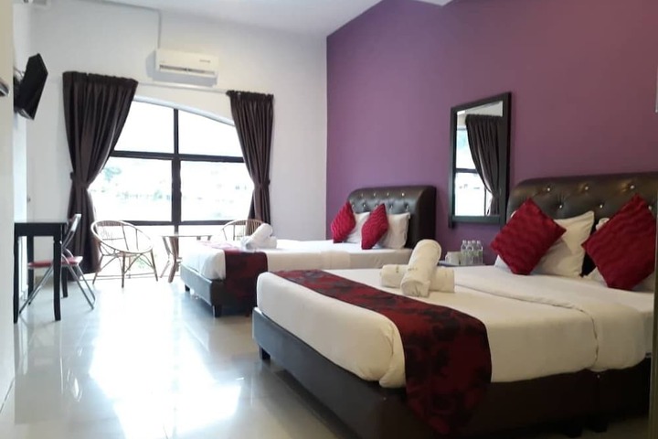 Room 9 of 27