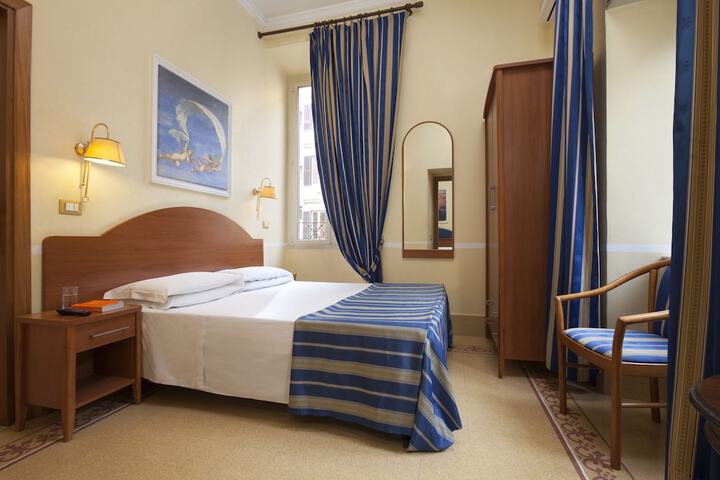 Room 37 of 111
