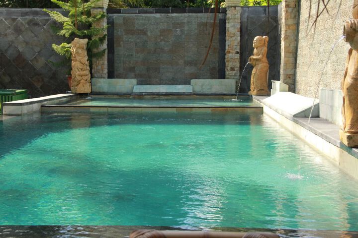 Pool 28 of 78