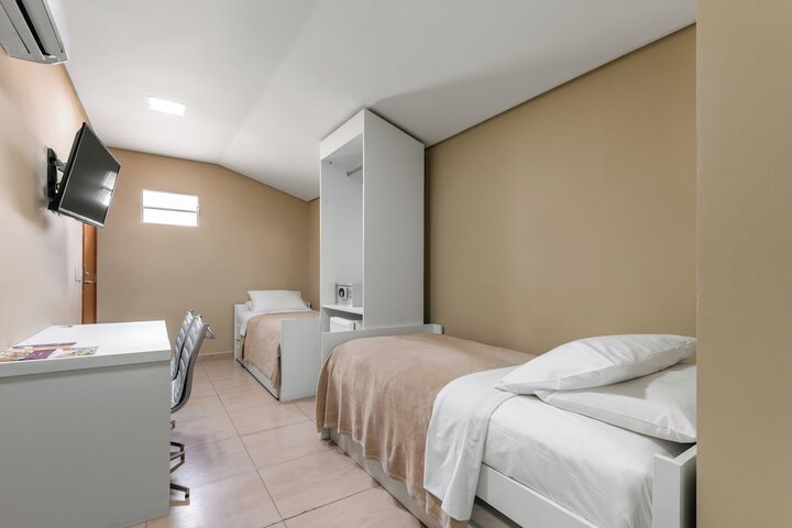 Room 40 of 75