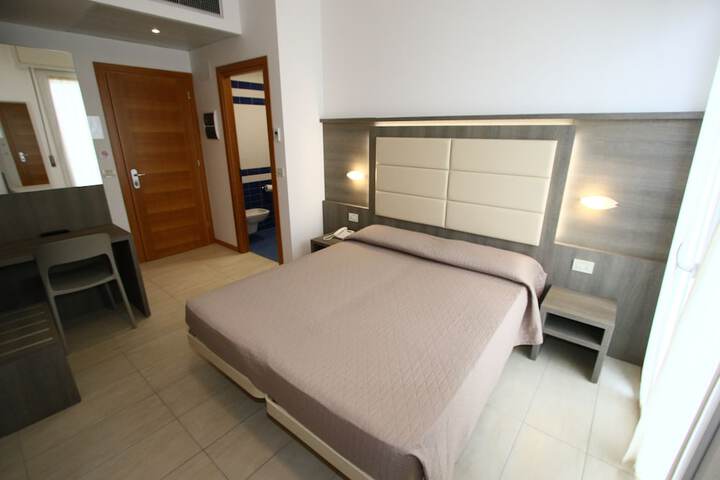 Room 15 of 73