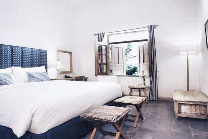 Room 28 of 62