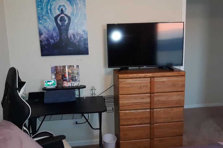 Room 13 of 16
