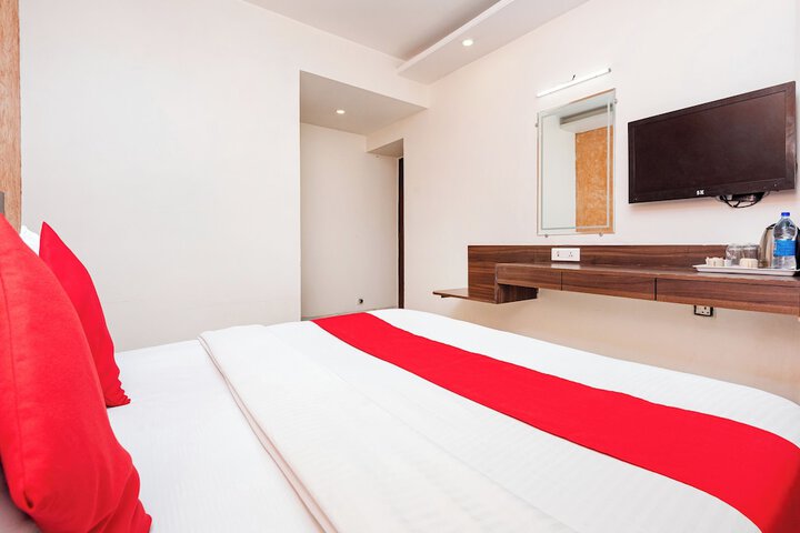 Room 33 of 90