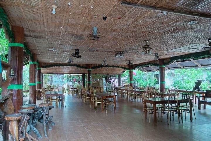 Ballroom/Hall 52 of 59