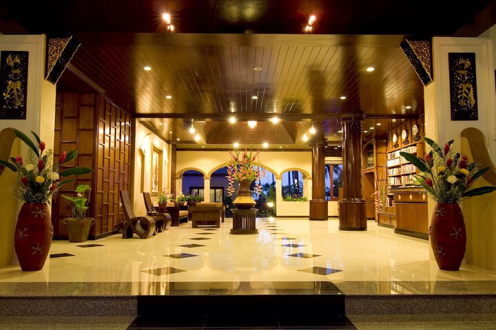 Hotel 2 of 115
