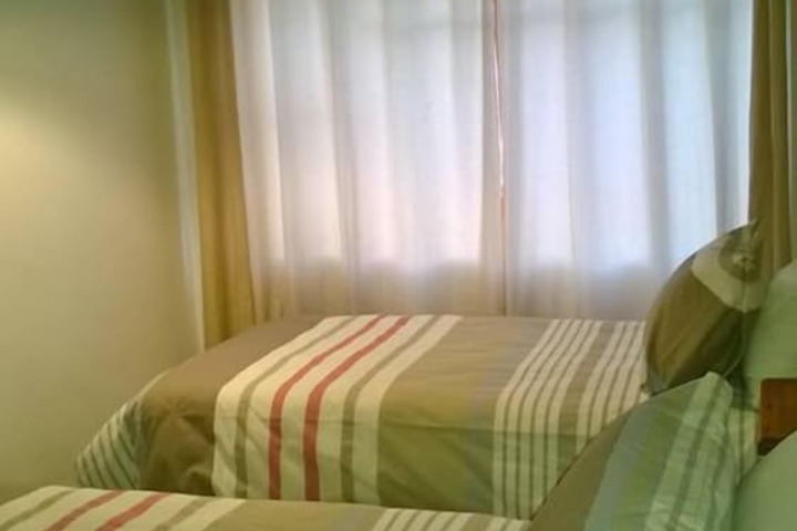 Room 9 of 11