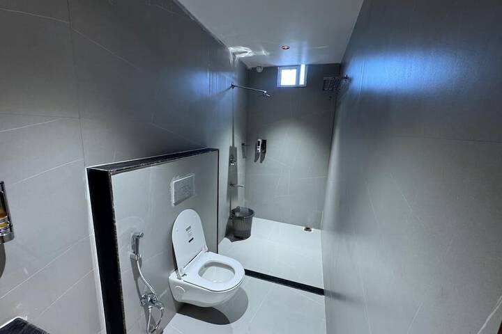 Room 14 of 19