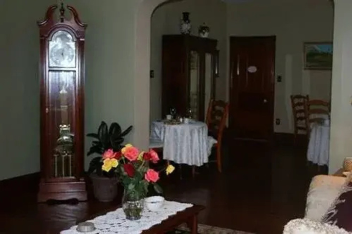 Dining 13 of 14