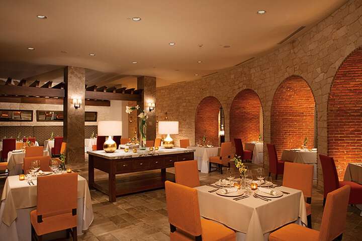 Dining 60 of 95