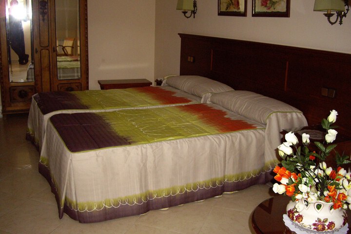 Room 9 of 45