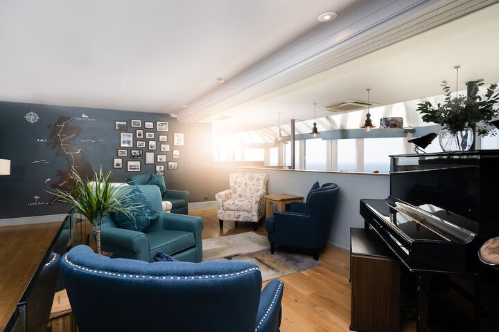 Guest Lobby