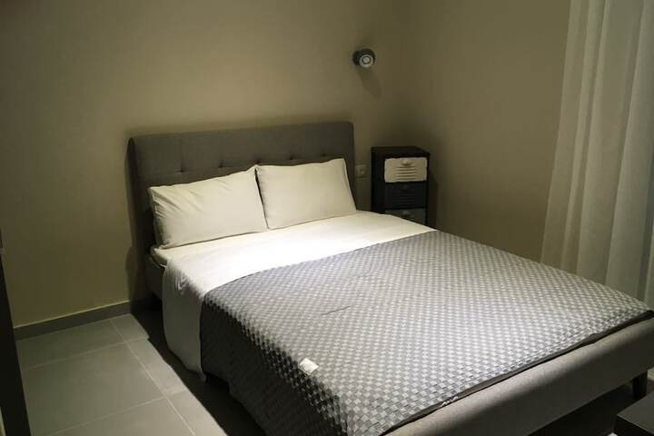 Room 5 of 31