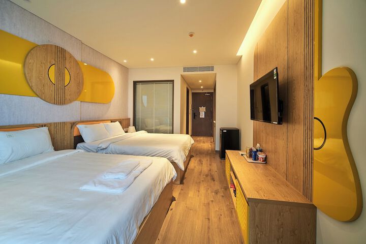 Room 30 of 130