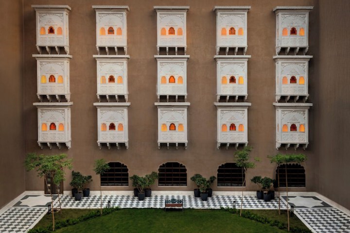 Hotel Exterior 79 of 84