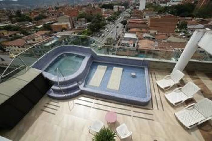 Pool 33 of 34