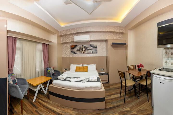 Room 16 of 81
