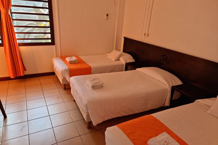 Room 9 of 26