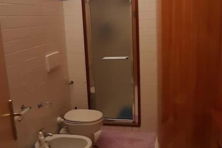 Room 28 of 57