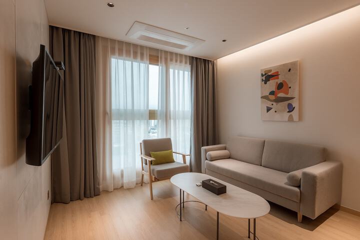 Room 40 of 106