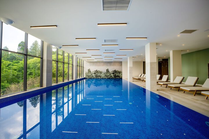 Pool 39 of 59