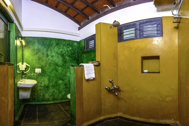 Room 26 of 37