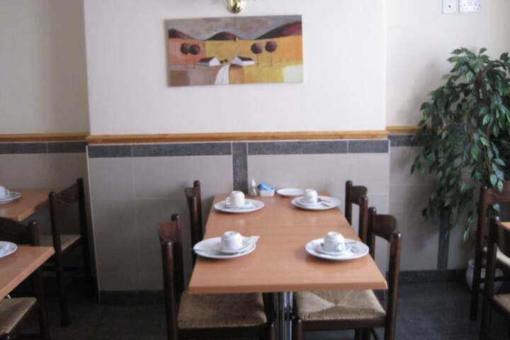 Breakfast area