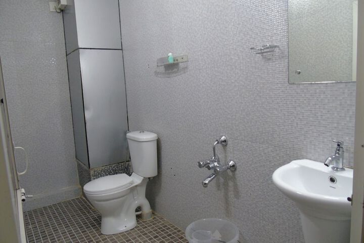 Room 18 of 25