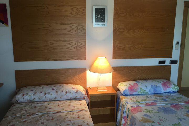 Room 22 of 165