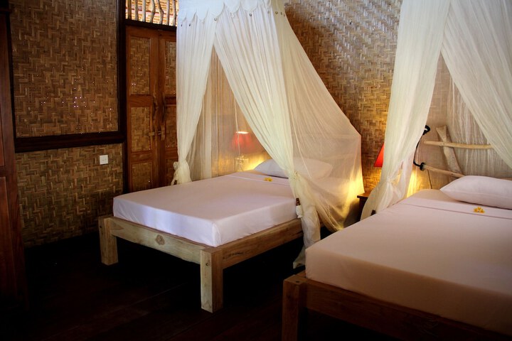 Room 6 of 70