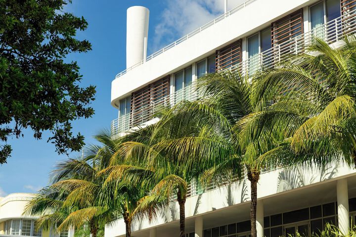 Exterior of Collins Court South Beach