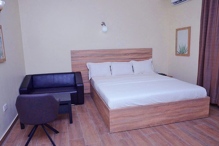 Room 14 of 44