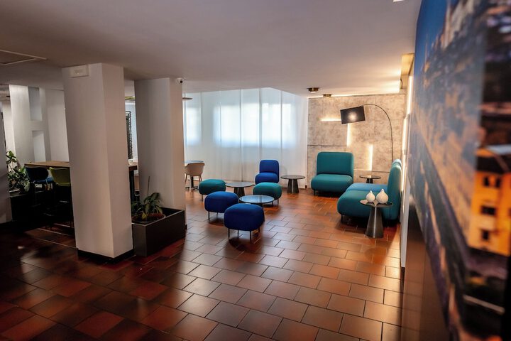 Guest Lobby