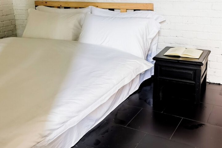 Room 51 of 223