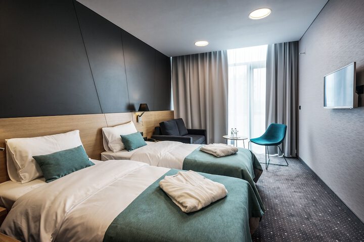 Room 5 of 35