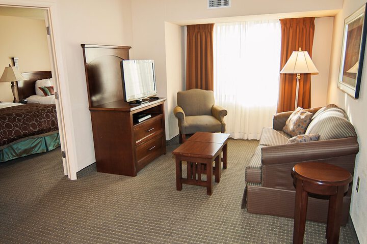 Suite with Kitchenette (2 of 17)