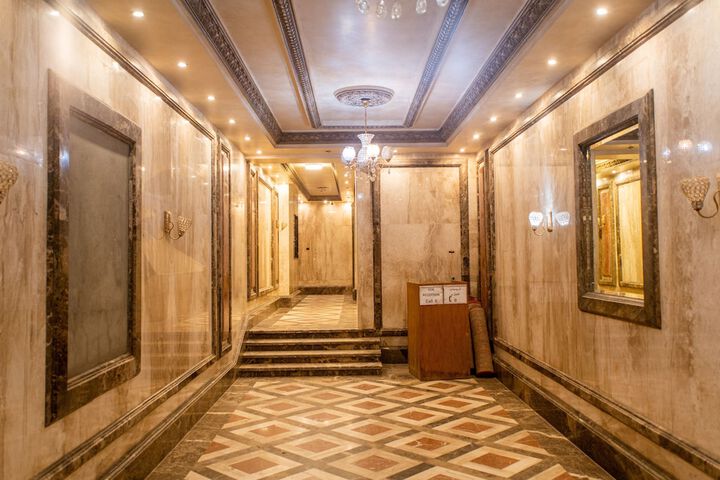 Ballroom/Hall 76 of 87