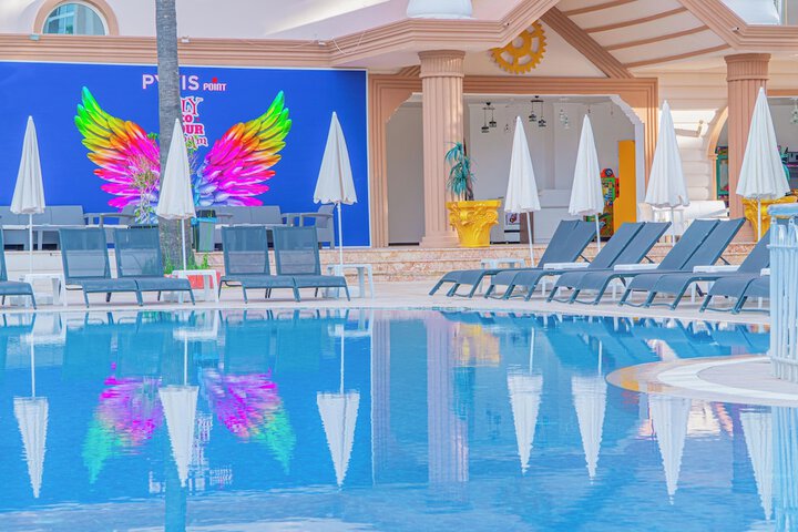 Hotel 59 of 74