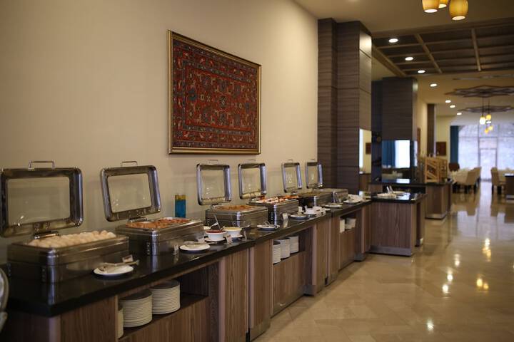 Dining 129 of 160